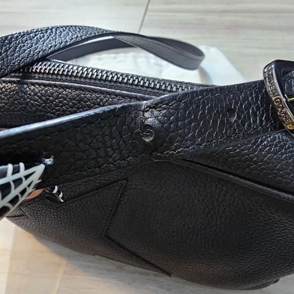 Golden Goose leather logo bag w/passport and dust bag *read* - Picture 5 of 5